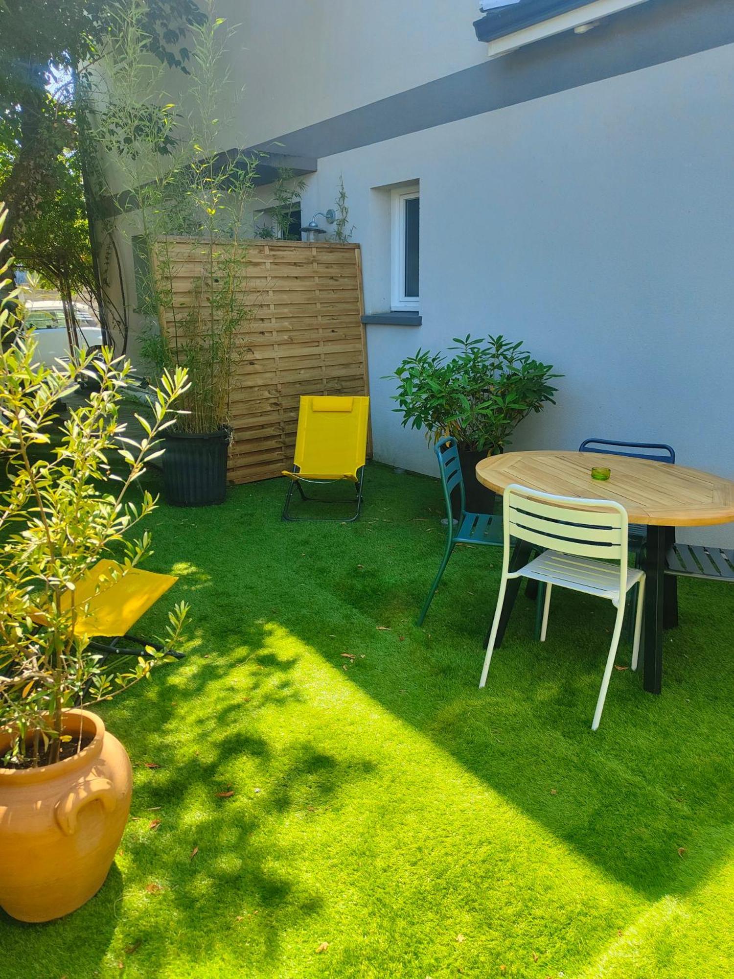 فيلا Tiny House Avec Jardin Et Acces Piscine Chauffee سان ميدارد-أون-جال المظهر الخارجي الصورة